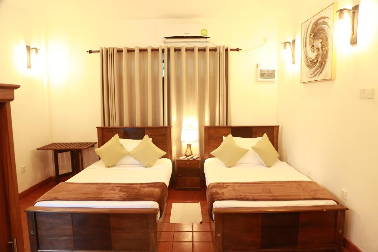 Tepraas Sigiriya Hotel Buitenkant foto